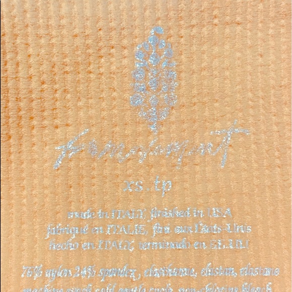 Free people movement happiness runs flirty crop - Picture 5 of 5